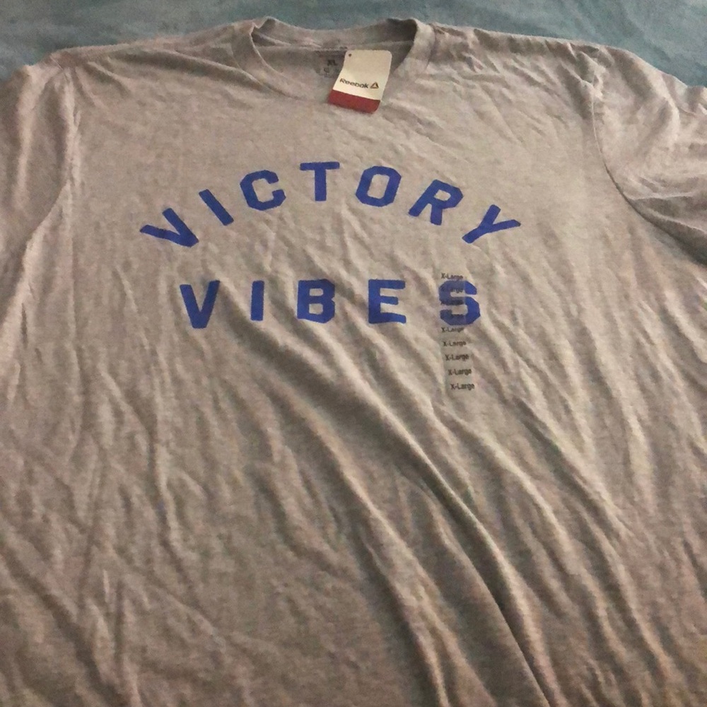 Reebok grey shirt Victory Vibes XL